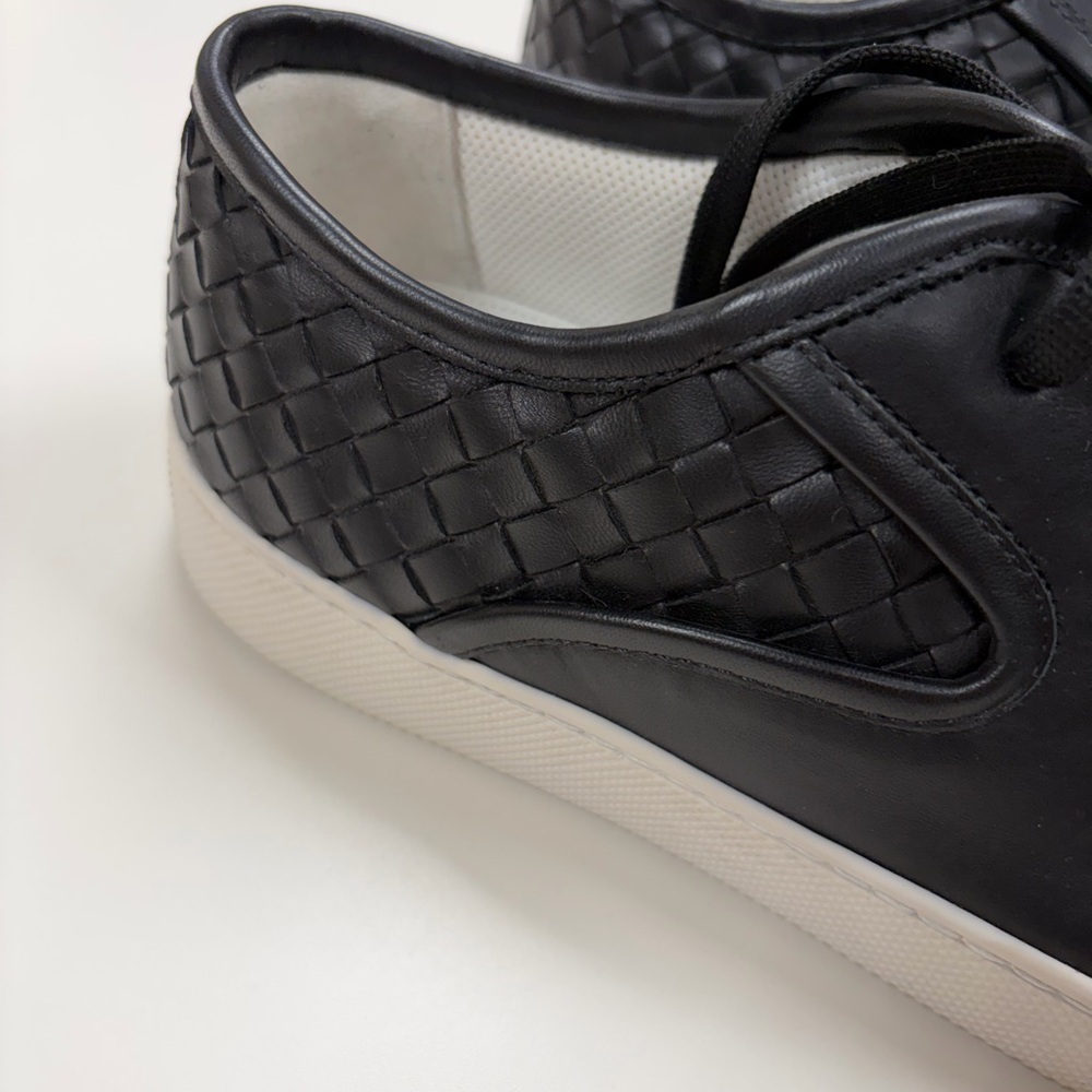 Bottega Veneta Black Leather Woven-Panel Luxury Shoes - Picture 2 of 5